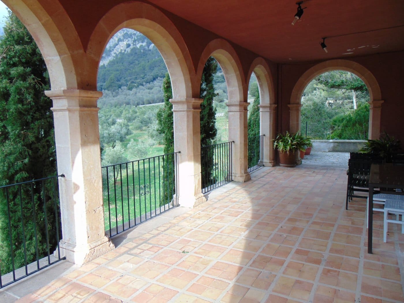 11 soveværelse Finca/Landehus til salg i Bunyola med swimmingpool - € 6.000.000 (Ref: 6162977)