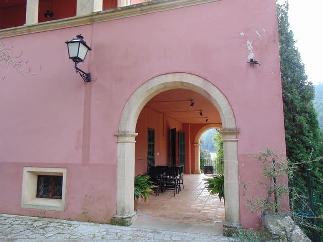 11 soverom Finca/Herregård til salgs i Bunyola med svømmebasseng - € 6 000 000 (Ref: 6162977)