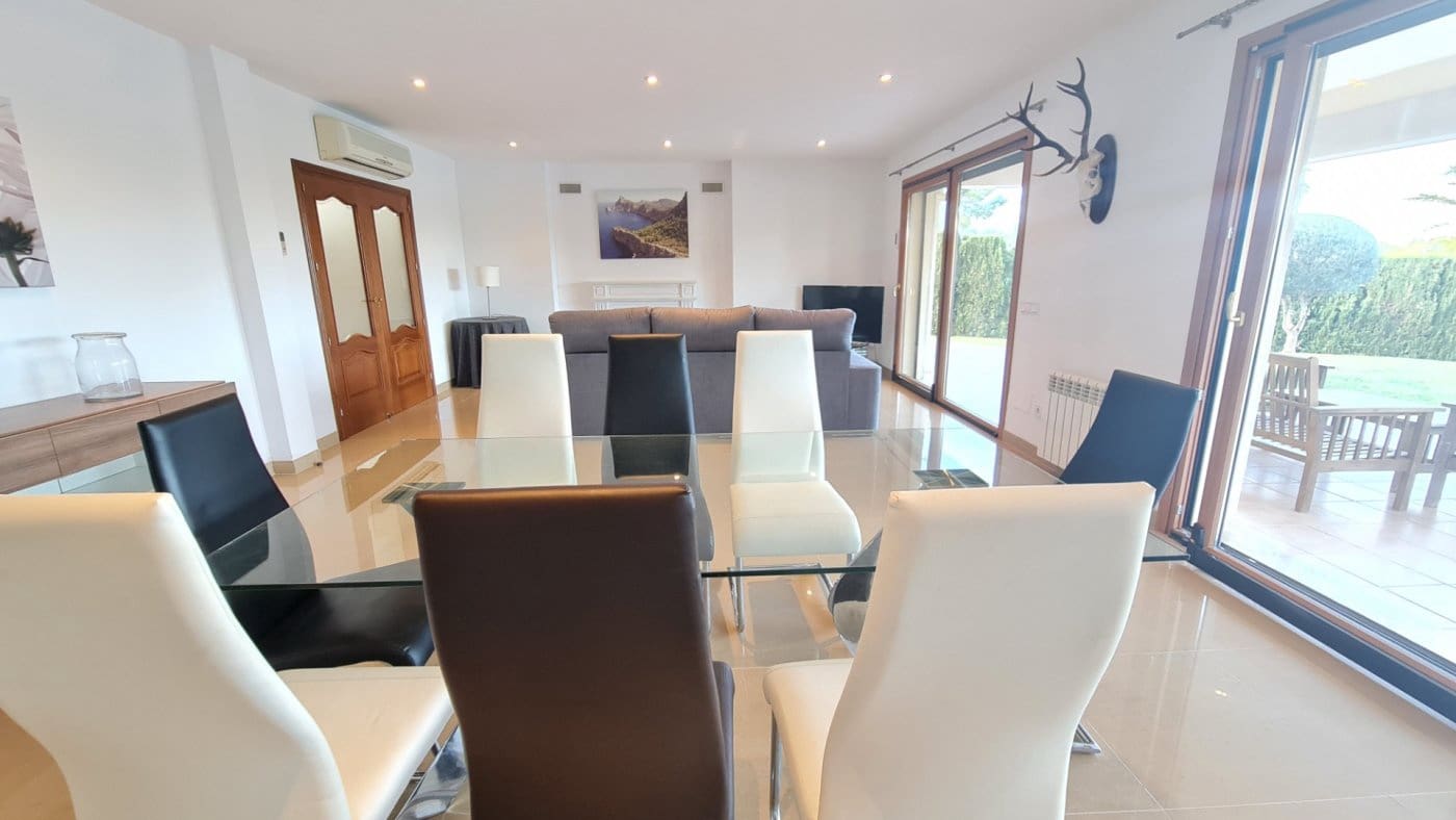 4 bedroom Villa for sale in Santa Ponsa with pool garage - € 2,800,000 (Ref: 7327510)