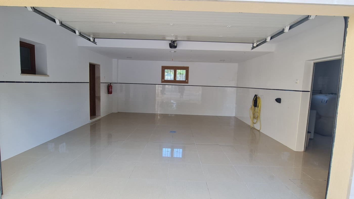 4 bedroom Villa for sale in Santa Ponsa with pool garage - € 2,800,000 (Ref: 7327510)