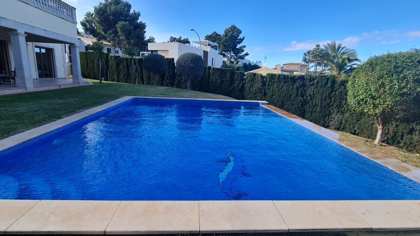 4 bedroom Villa for sale in Santa Ponsa with pool garage - € 2,800,000 (Ref: 7327510)
