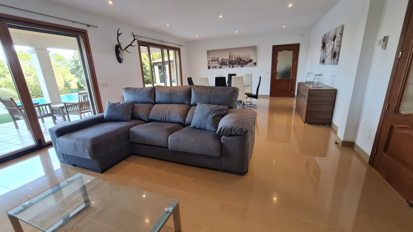 4 bedroom Villa for sale in Santa Ponsa with pool garage - € 2,800,000 (Ref: 7327510)