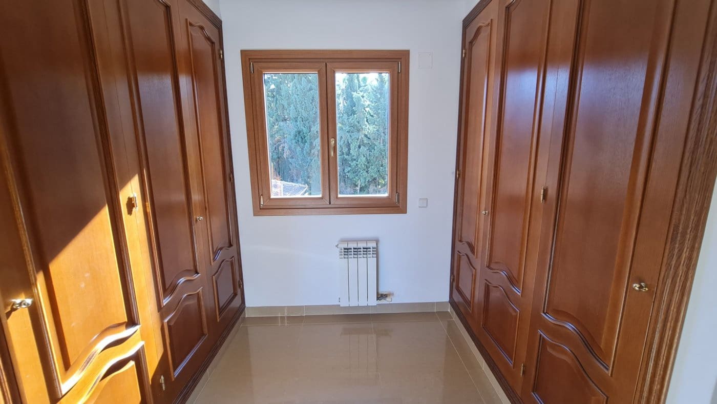 4 bedroom Villa for sale in Santa Ponsa with pool garage - € 2,800,000 (Ref: 7327510)