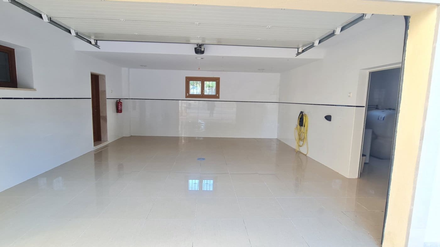 4 bedroom Villa for sale in Santa Ponsa with pool garage - € 2,800,000 (Ref: 7327510)