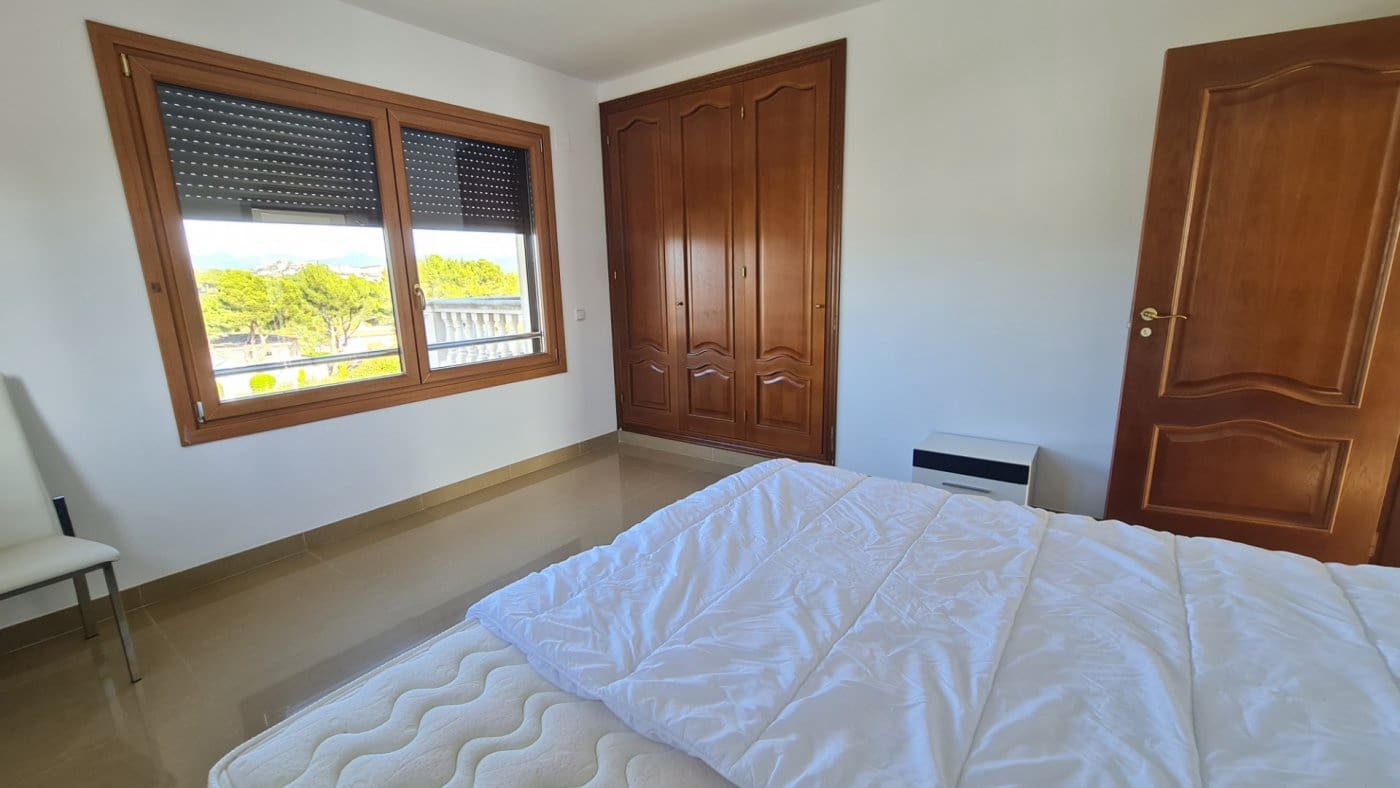 4 bedroom Villa for sale in Santa Ponsa with pool garage - € 2,800,000 (Ref: 7327510)