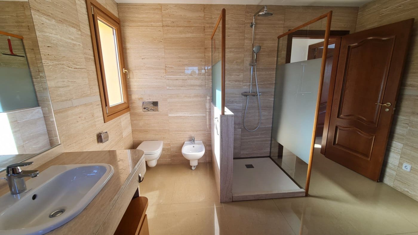 4 bedroom Villa for sale in Santa Ponsa with pool garage - € 2,800,000 (Ref: 7327510)