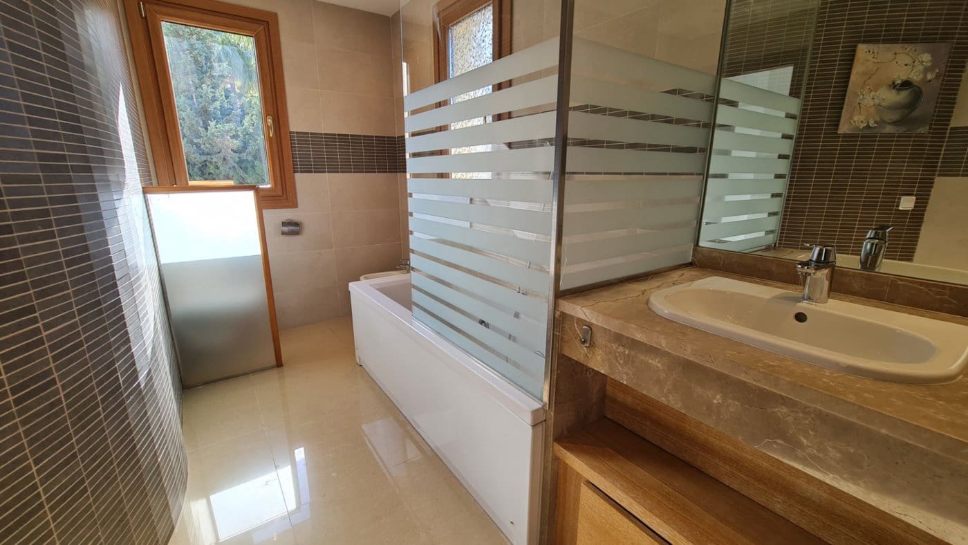 4 bedroom Villa for sale in Santa Ponsa with pool garage - € 2,800,000 (Ref: 7327510)