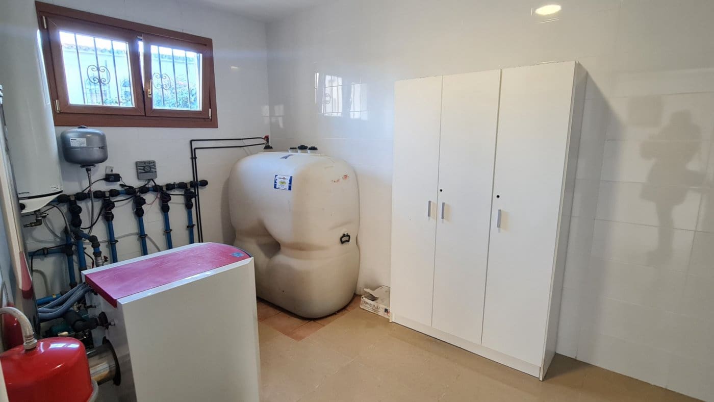 4 bedroom Villa for sale in Santa Ponsa with pool garage - € 2,800,000 (Ref: 7327510)