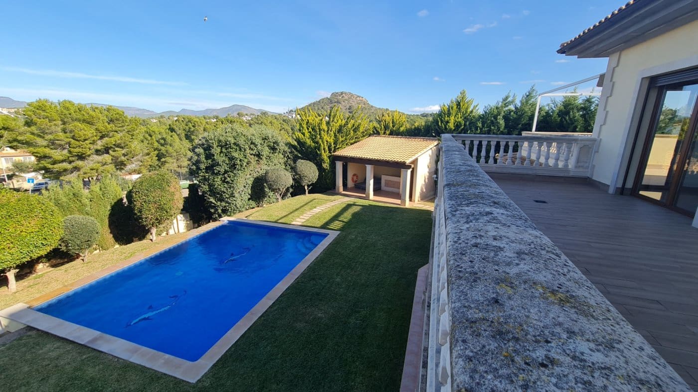 4 bedroom Villa for sale in Santa Ponsa with pool garage - € 2,800,000 (Ref: 7327510)