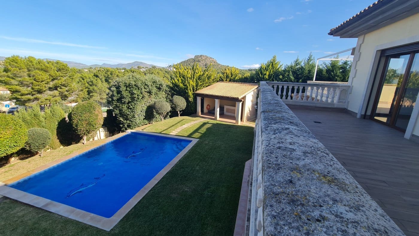 4 bedroom Villa for sale in Santa Ponsa with pool garage - € 2,800,000 (Ref: 7327510)