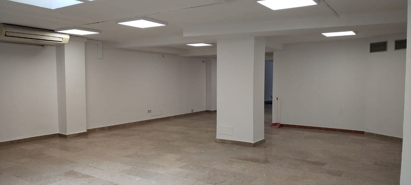 Komercyjne do wynajęcia w Palma de Mallorca - 3 200 € (Ref: 7378534)