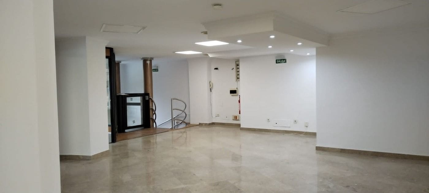 Commerciale da affittare in Palma de Mallorca - 2.500 € (Rif: 7381495)