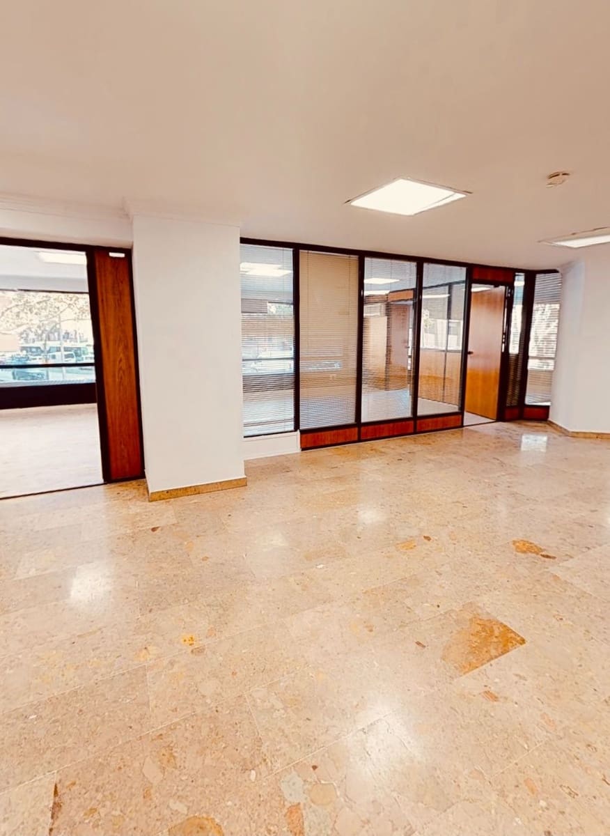 Commerciale da affittare in Palma de Mallorca - 2.500 € (Rif: 7381495)