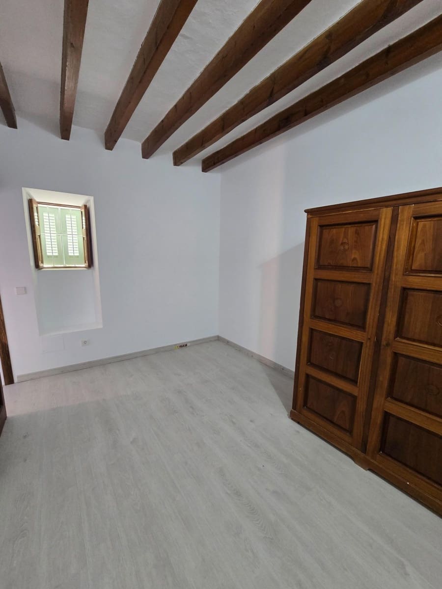 4 slaapkamer Villa te koop in Campanet met zwembad - € 1.099.000 (Ref: 8780179)