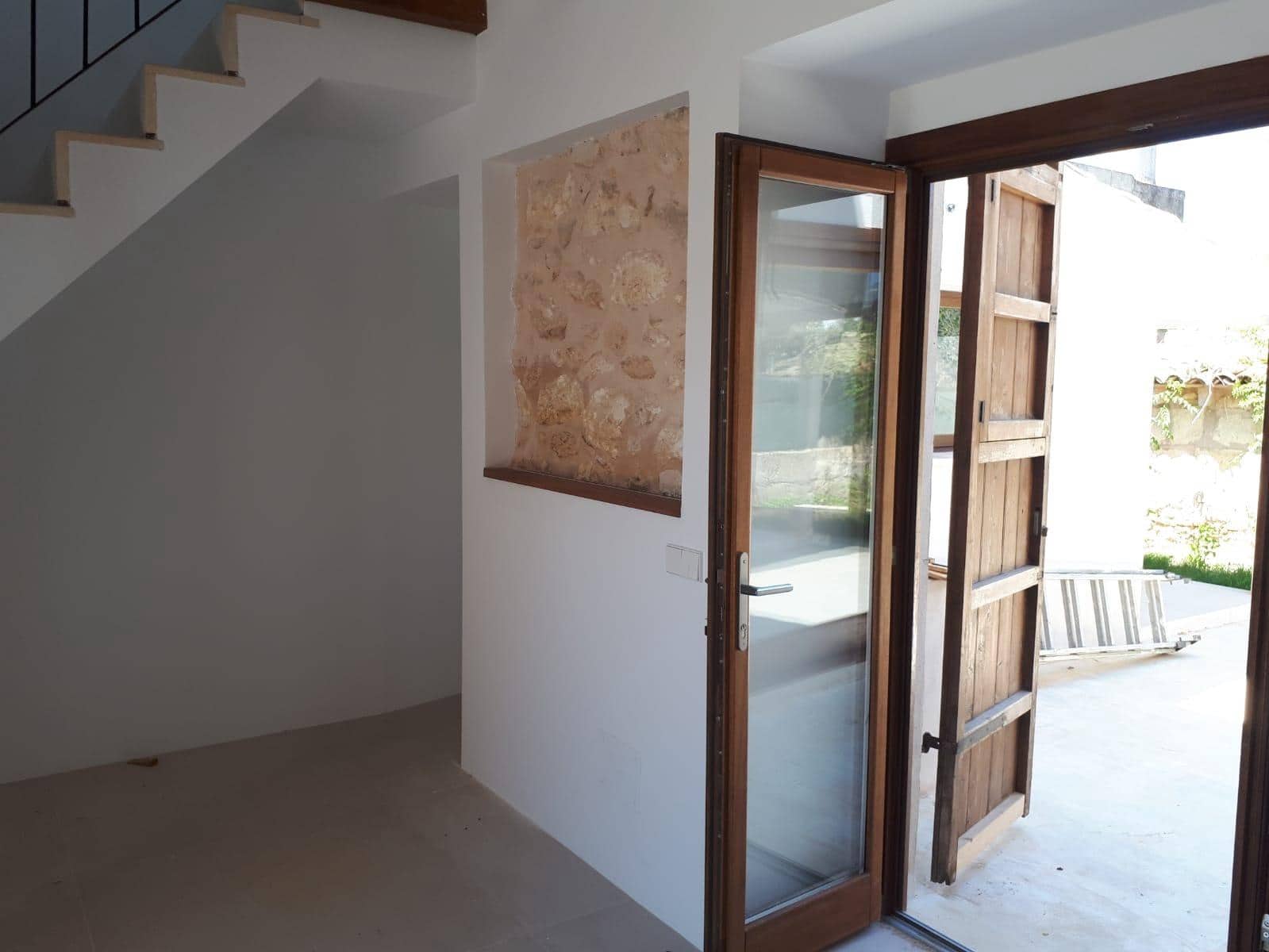 4 slaapkamer Villa te koop in Campanet met zwembad - € 1.099.000 (Ref: 8780179)