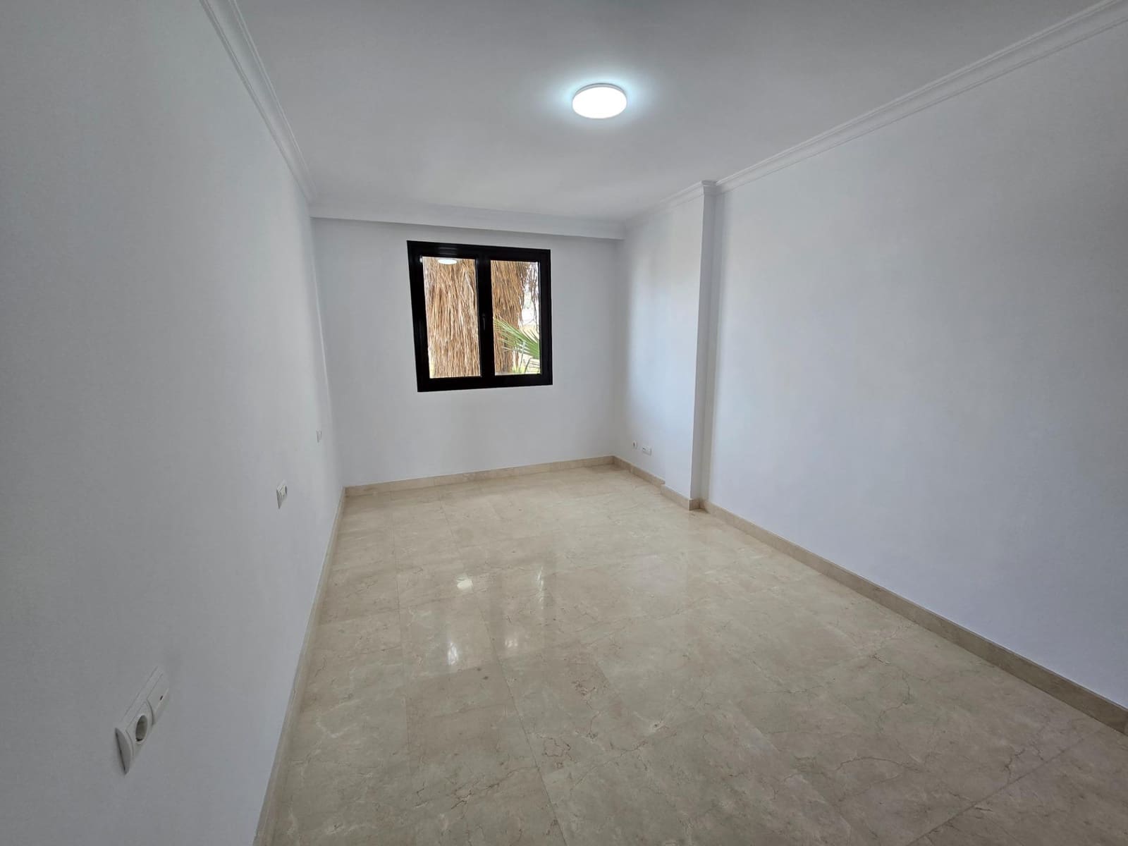 3 soveværelse Lejlighed til leje i Es Molinar / El Molinar med garage - € 3.100 (Ref: 8877690)