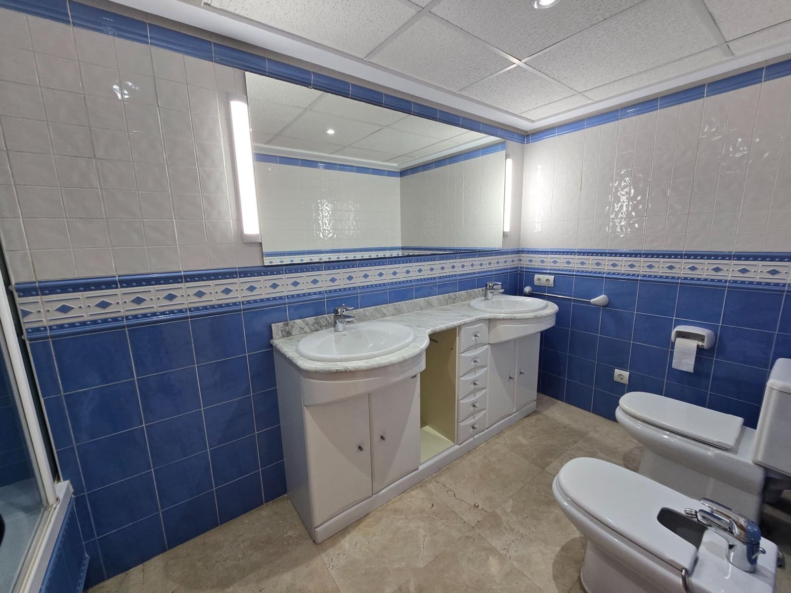 3 soveværelse Lejlighed til leje i Es Molinar / El Molinar med garage - € 3.100 (Ref: 8877690)