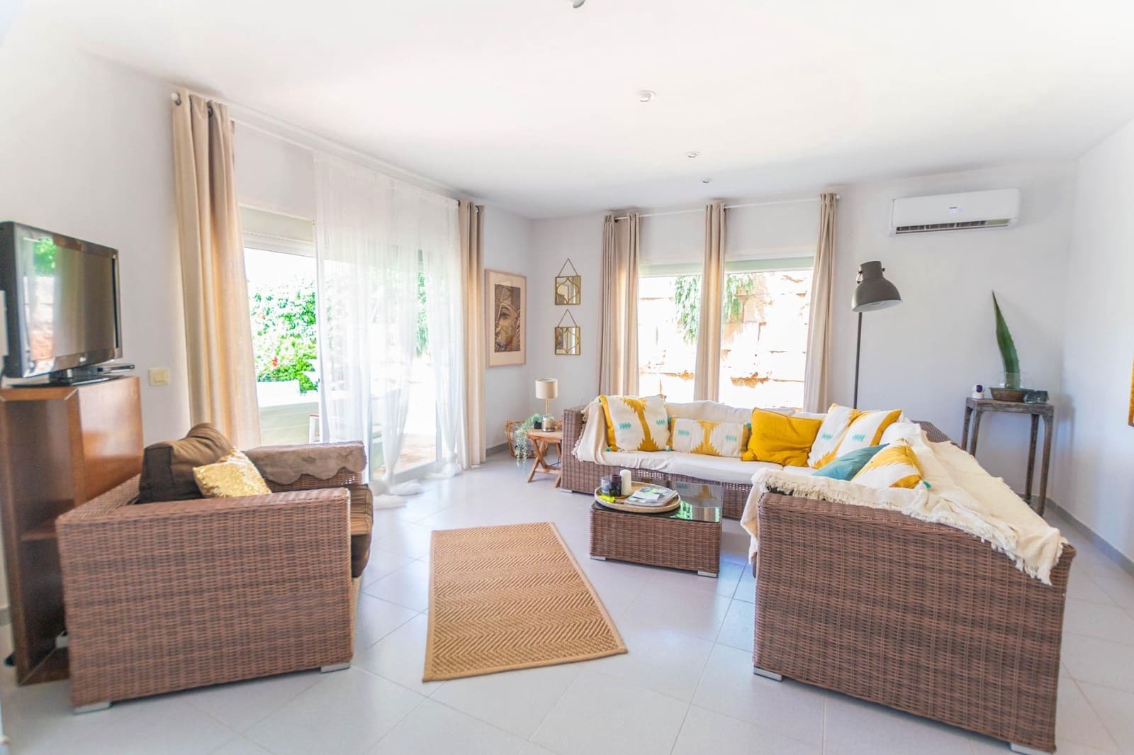 3 bedroom Apartment for sale in Portocolom with pool - € 850,000 (Ref: 8954629)