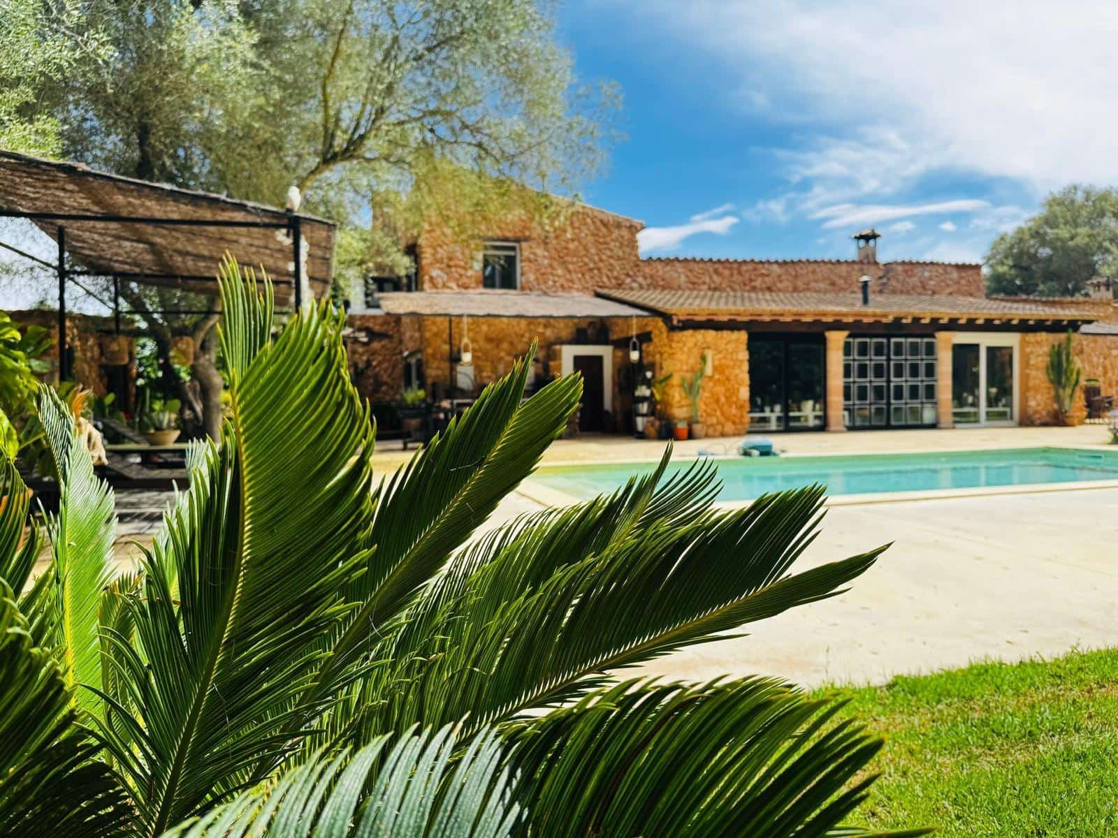 4 chambre Villa/Maison à vendre à Santa Eugenia avec piscine garage - 1 800 000 € (Ref: 8988485)