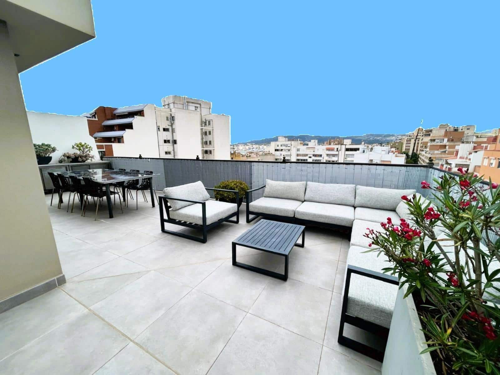 2 soveværelse Penthouse til salg i Palma de Mallorca med garage - € 1.200.000 (Ref: 9029495)