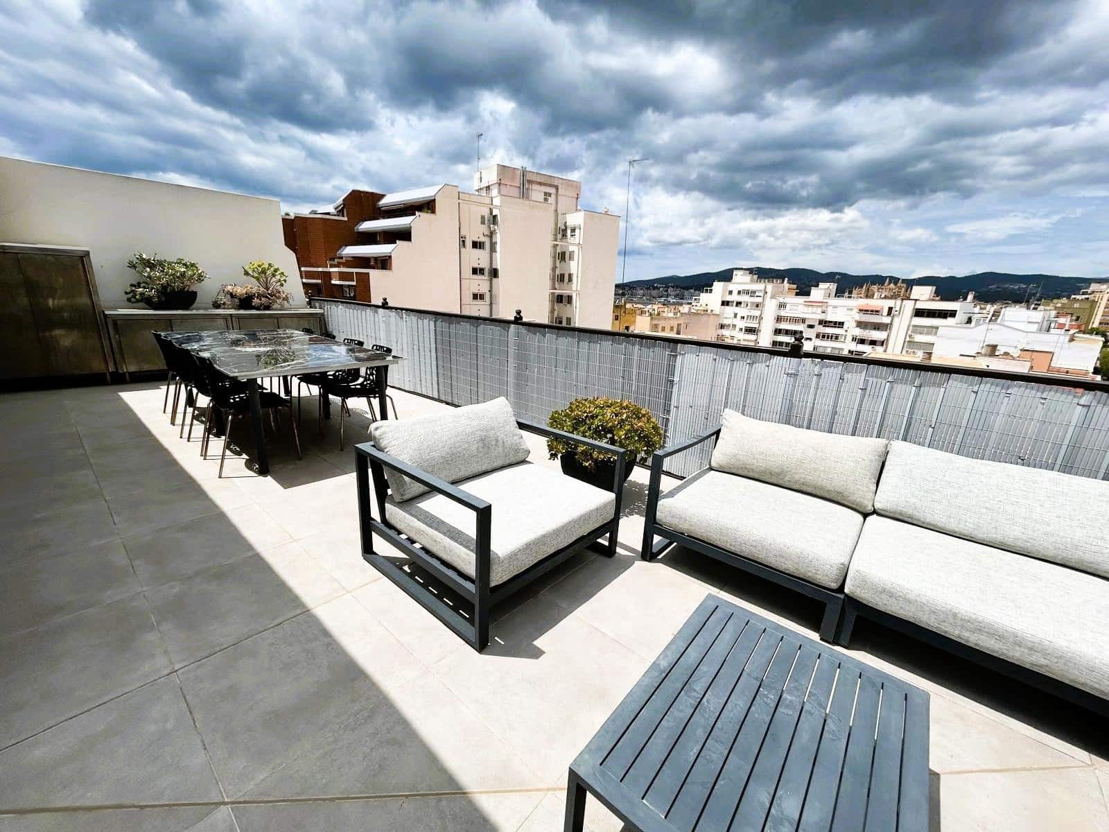 2 soveværelse Penthouse til salg i Palma de Mallorca med garage - € 1.200.000 (Ref: 9029495)