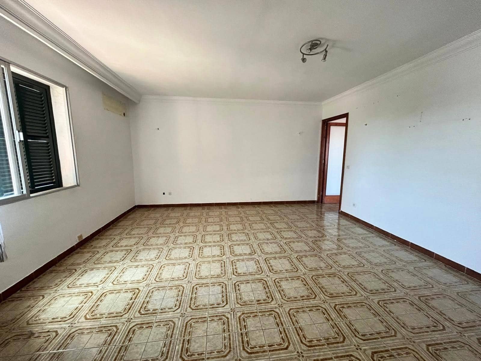 6 Zimmer Villa zu verkaufen in Palma de Mallorca mit Pool - 860.000 € (Ref: 9031429)