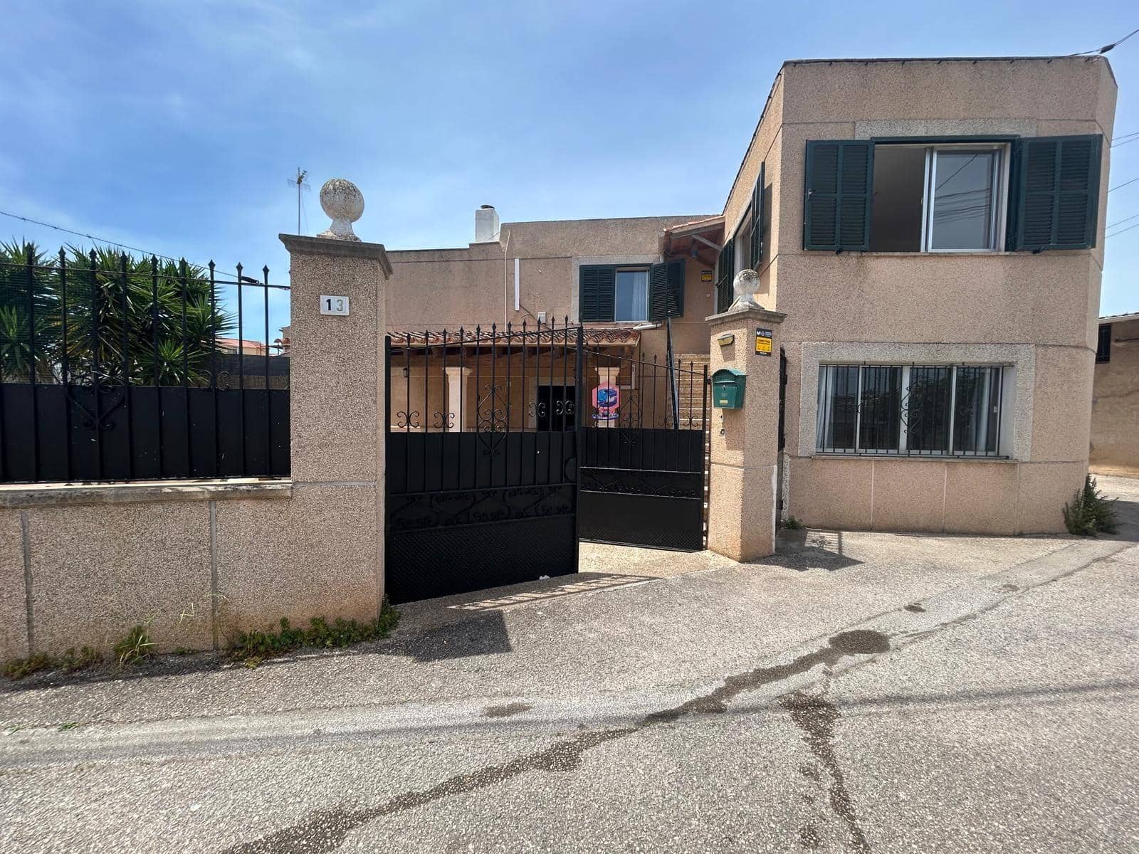 6 Zimmer Villa zu verkaufen in Palma de Mallorca mit Pool - 860.000 € (Ref: 9031429)