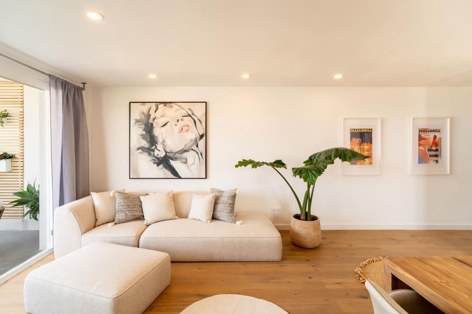 2 bedroom Flat for sale in Santa Ponsa - € 599,000 (Ref: 9178127)