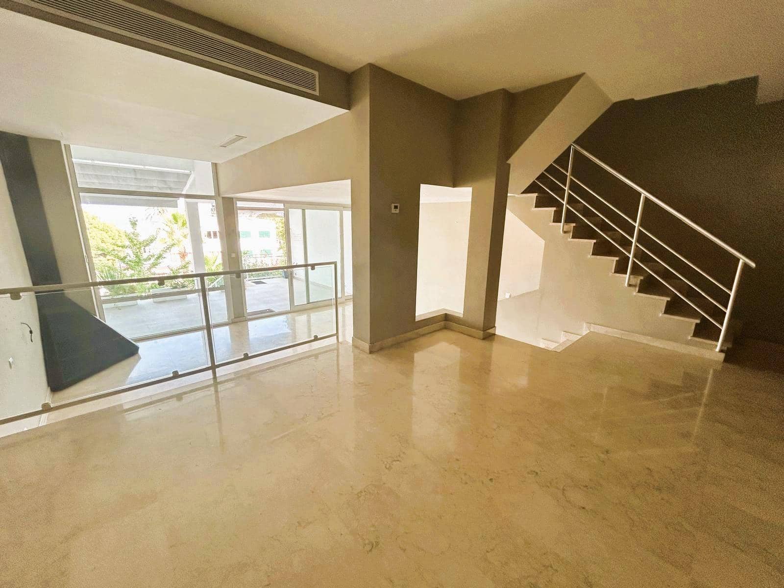 4 soverom Villa til salgs i Palma de Mallorca med svømmebasseng garasje - € 2 195 000 (Ref: 9236874)