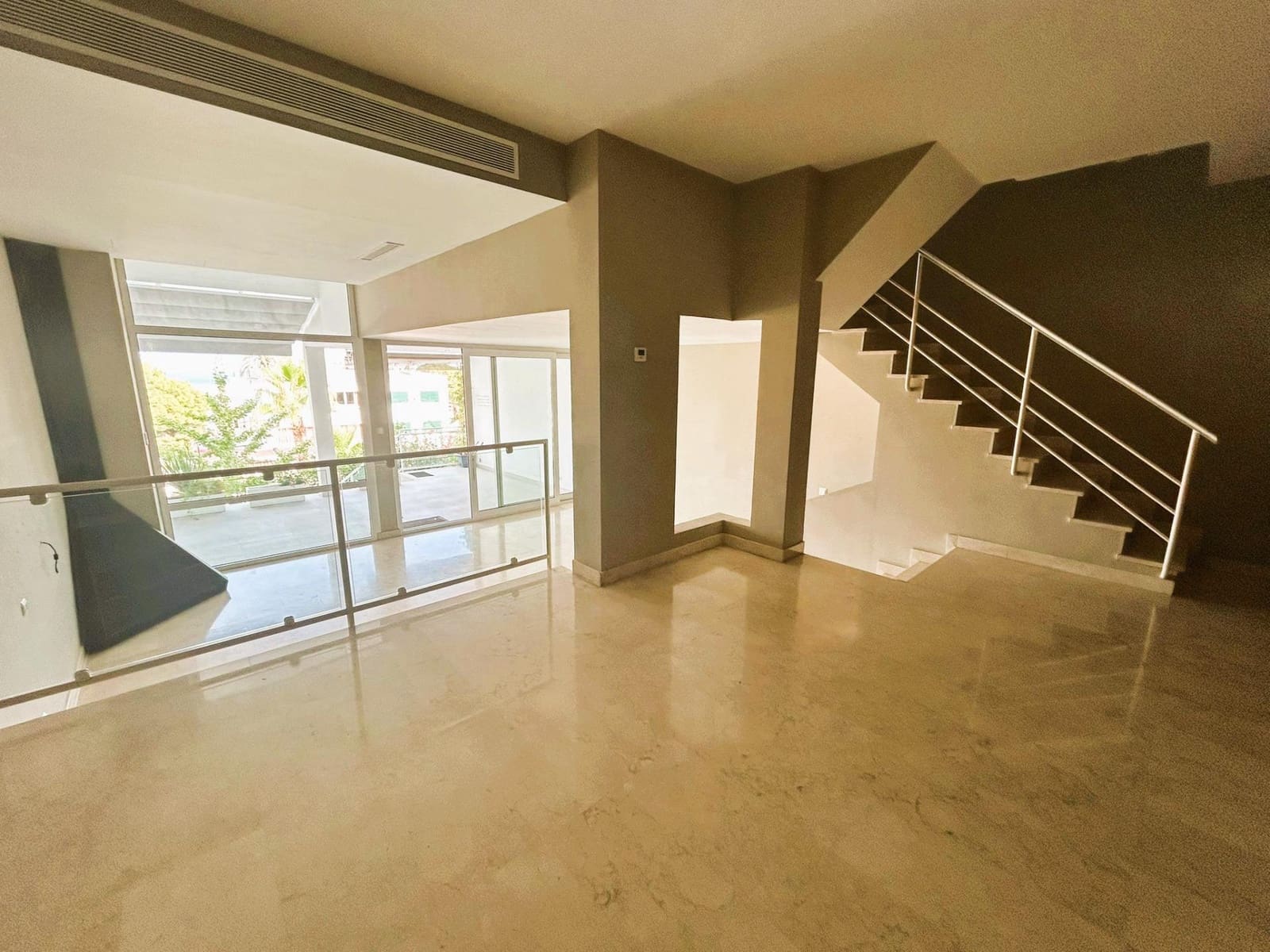 4 soverom Villa til salgs i Palma de Mallorca med svømmebasseng garasje - € 2 195 000 (Ref: 9236874)