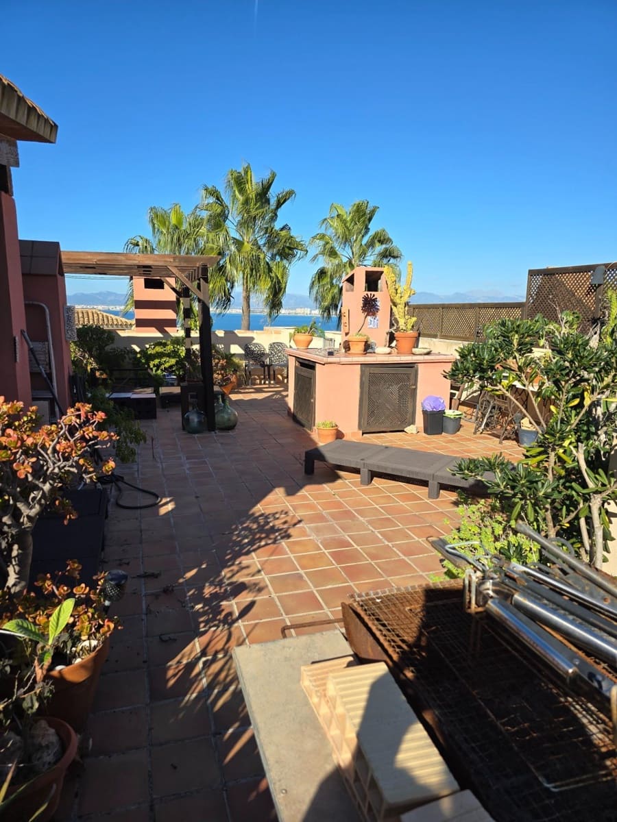 2 slaapkamer Penthouse te koop in Son Veri Nou met zwembad garage - € 690.000 (Ref: 9456244)