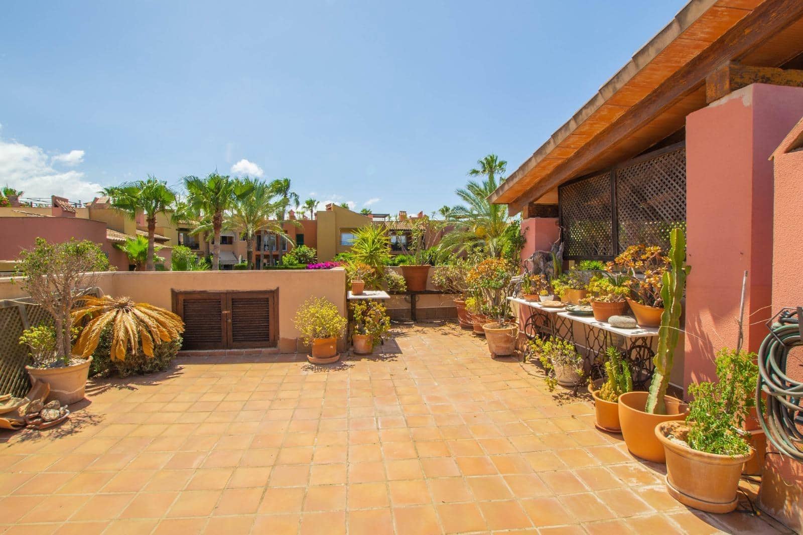 2 bedroom Penthouse for sale in Son Veri Nou with pool garage - € 735,000 (Ref: 9456244)