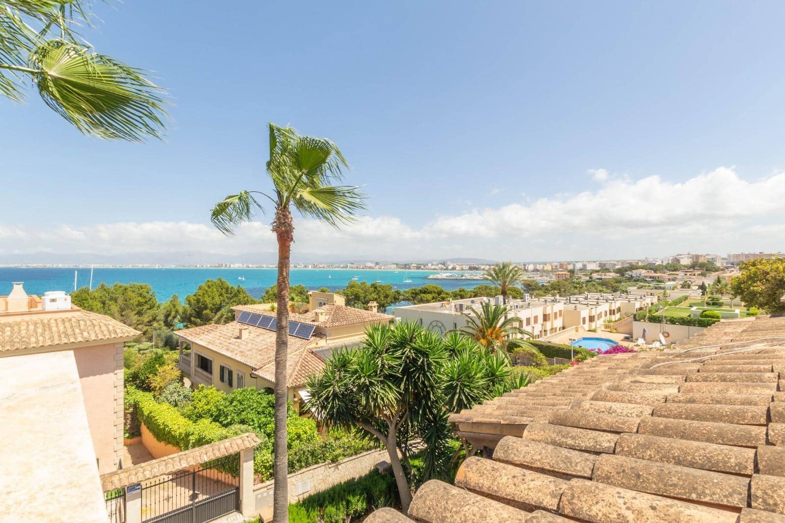 2 bedroom Penthouse for sale in Son Veri Nou with pool garage - € 735,000 (Ref: 9456244)