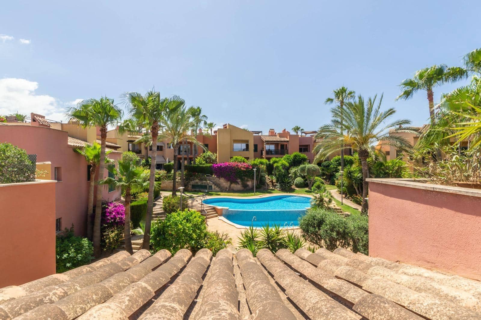 2 bedroom Penthouse for sale in Son Veri Nou with pool garage - € 735,000 (Ref: 9456244)