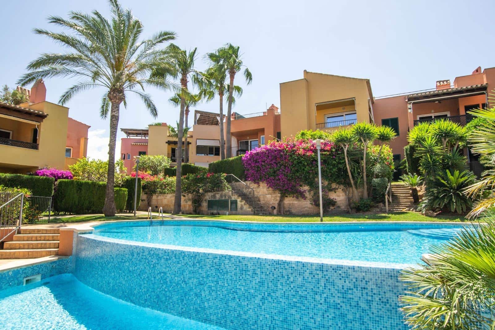 2 bedroom Penthouse for sale in Son Veri Nou with pool garage - € 735,000 (Ref: 9456244)