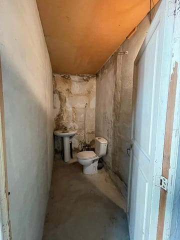 Erhverv til salg i Búger - € 170.000 (Ref: 9611520)