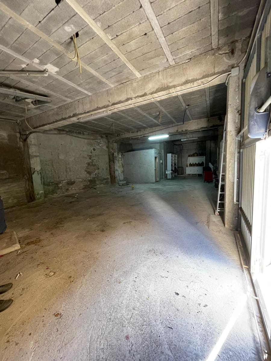 Erhverv til salg i Buger - € 170.000 (Ref: 9611520)