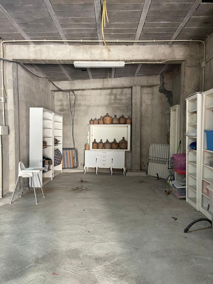 Erhverv til salg i Buger - € 170.000 (Ref: 9611520)