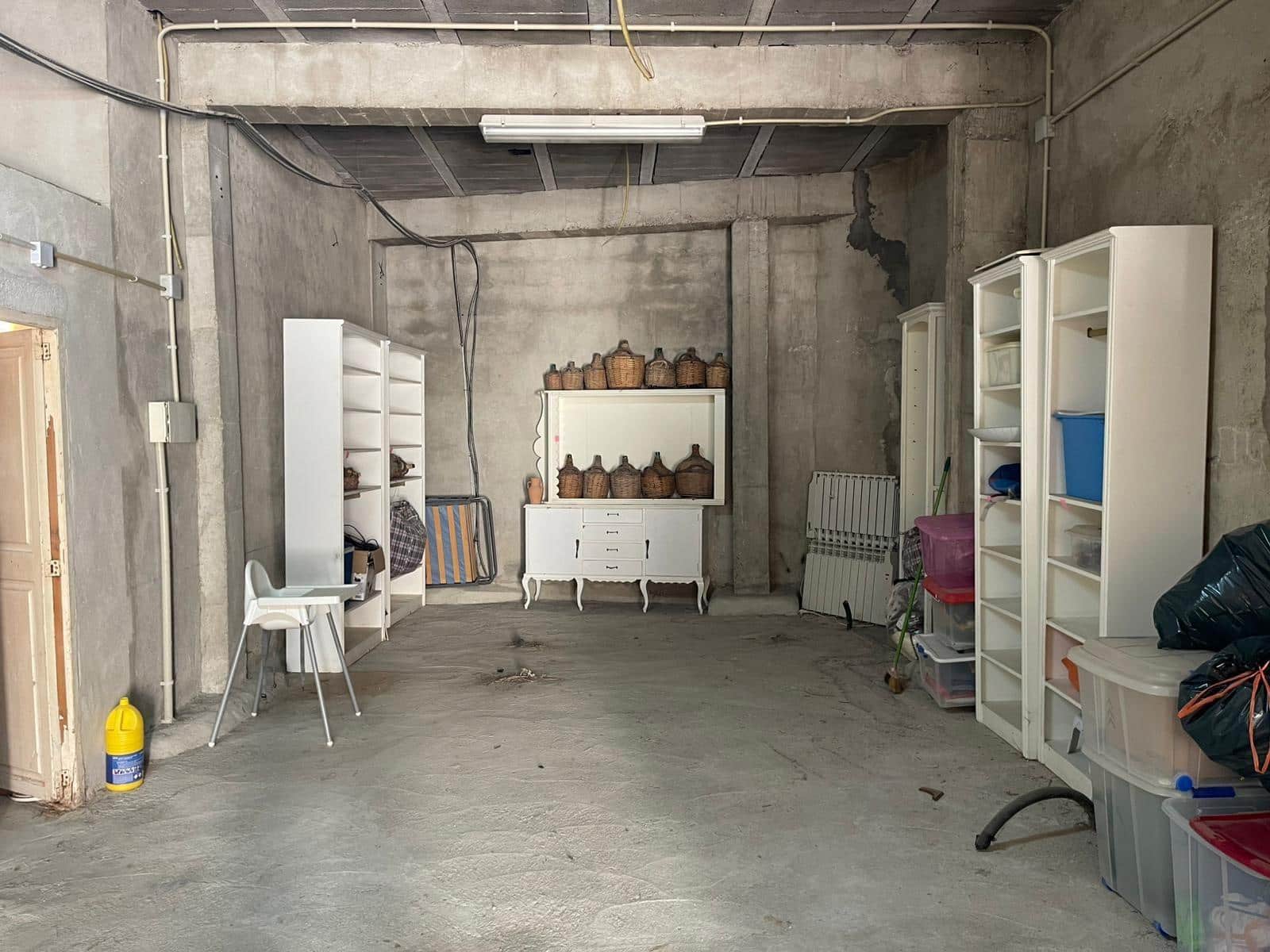 Erhverv til salg i Buger - € 170.000 (Ref: 9611520)