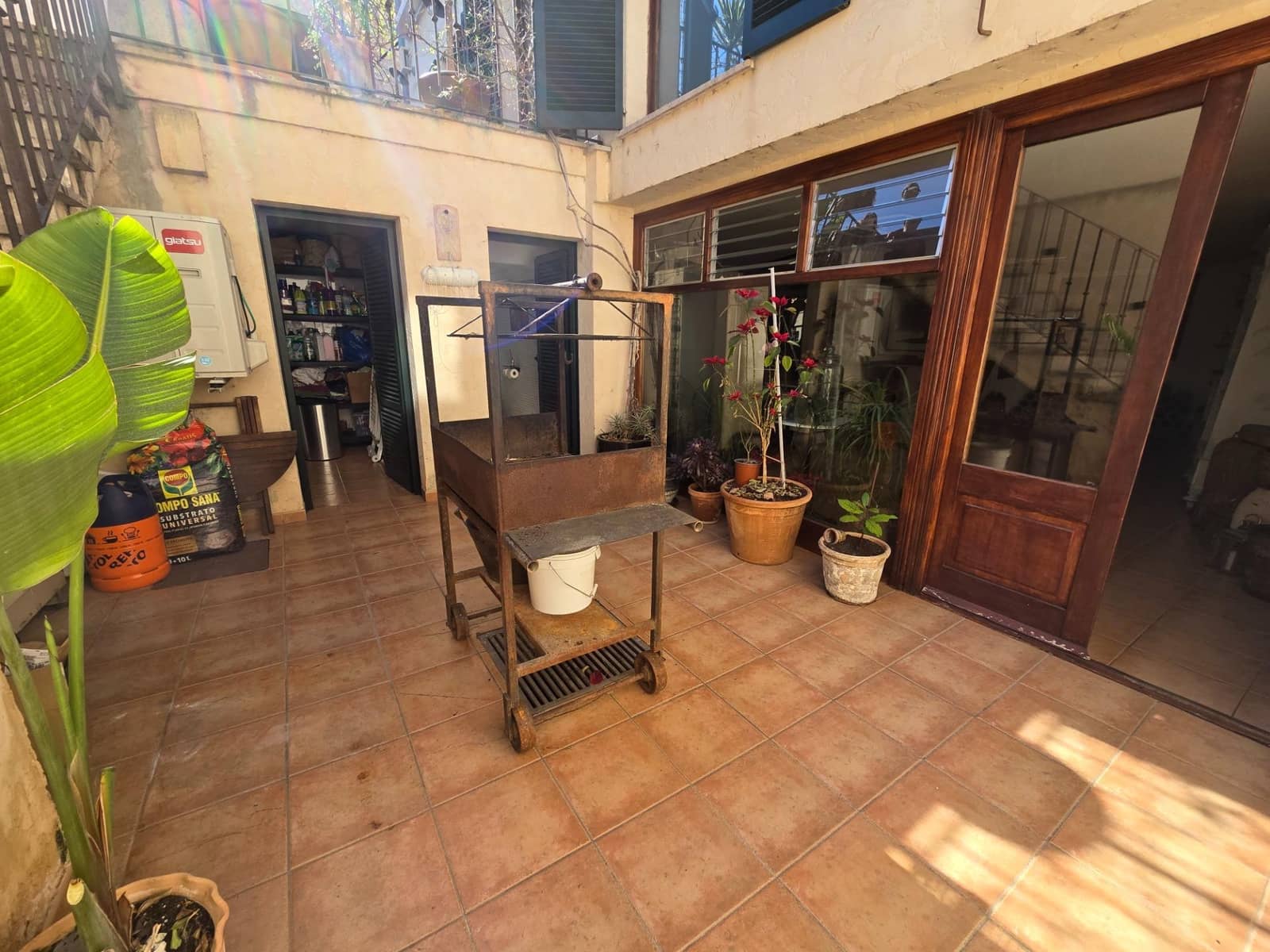 4 bedroom Villa for sale in Moscari - € 1,400,000 (Ref: 9666476)