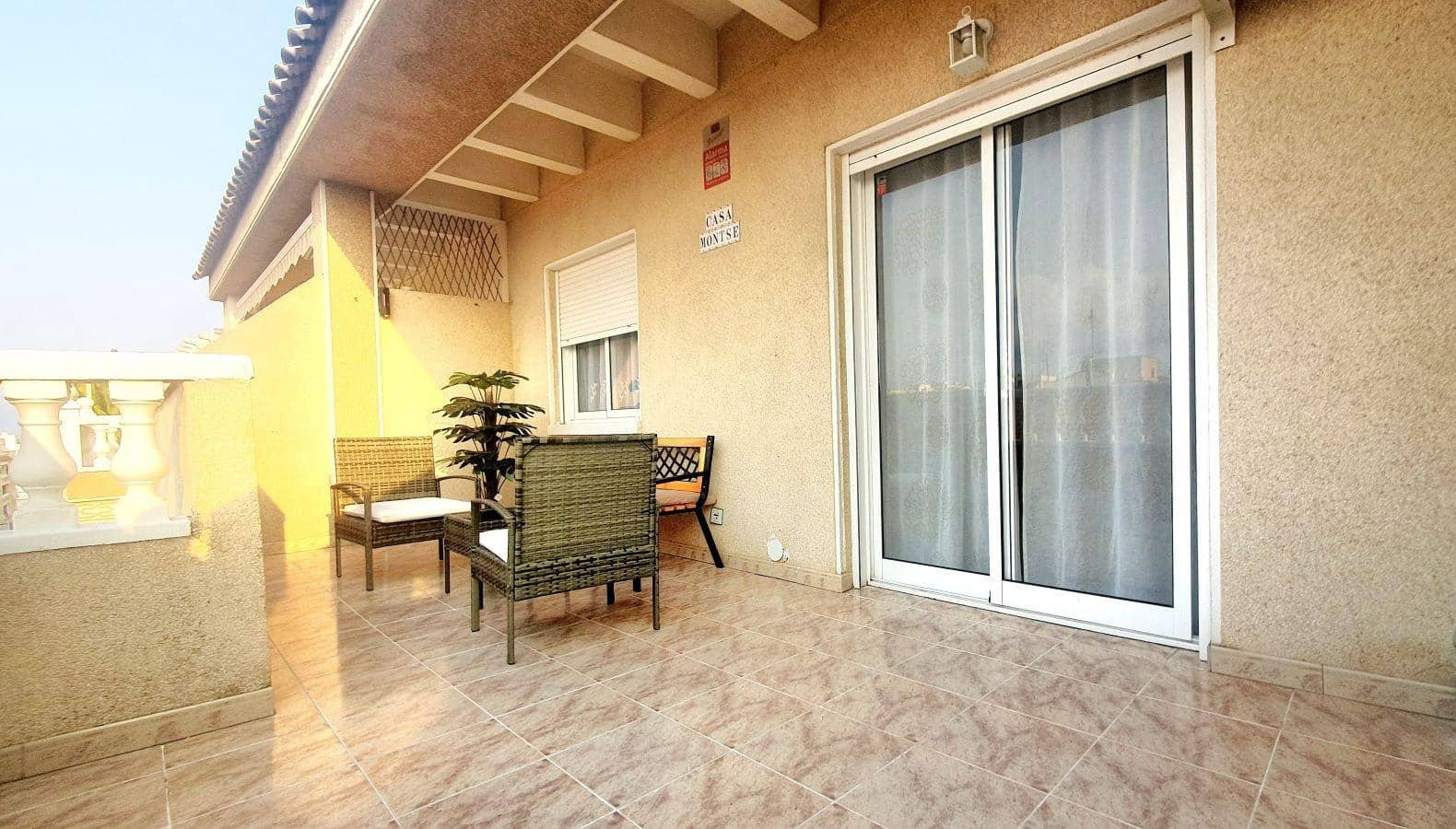1 slaapkamer Penthouse te koop in Torrevieja met zwembad - € 169.000 (Ref: 10017587)