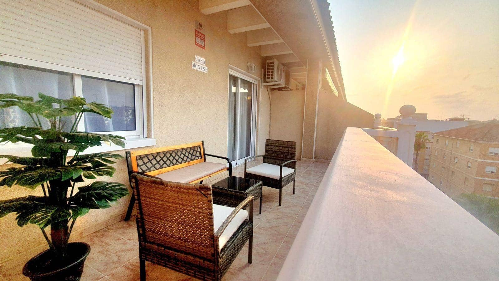 1 slaapkamer Penthouse te koop in Torrevieja met zwembad - € 169.000 (Ref: 10017587)