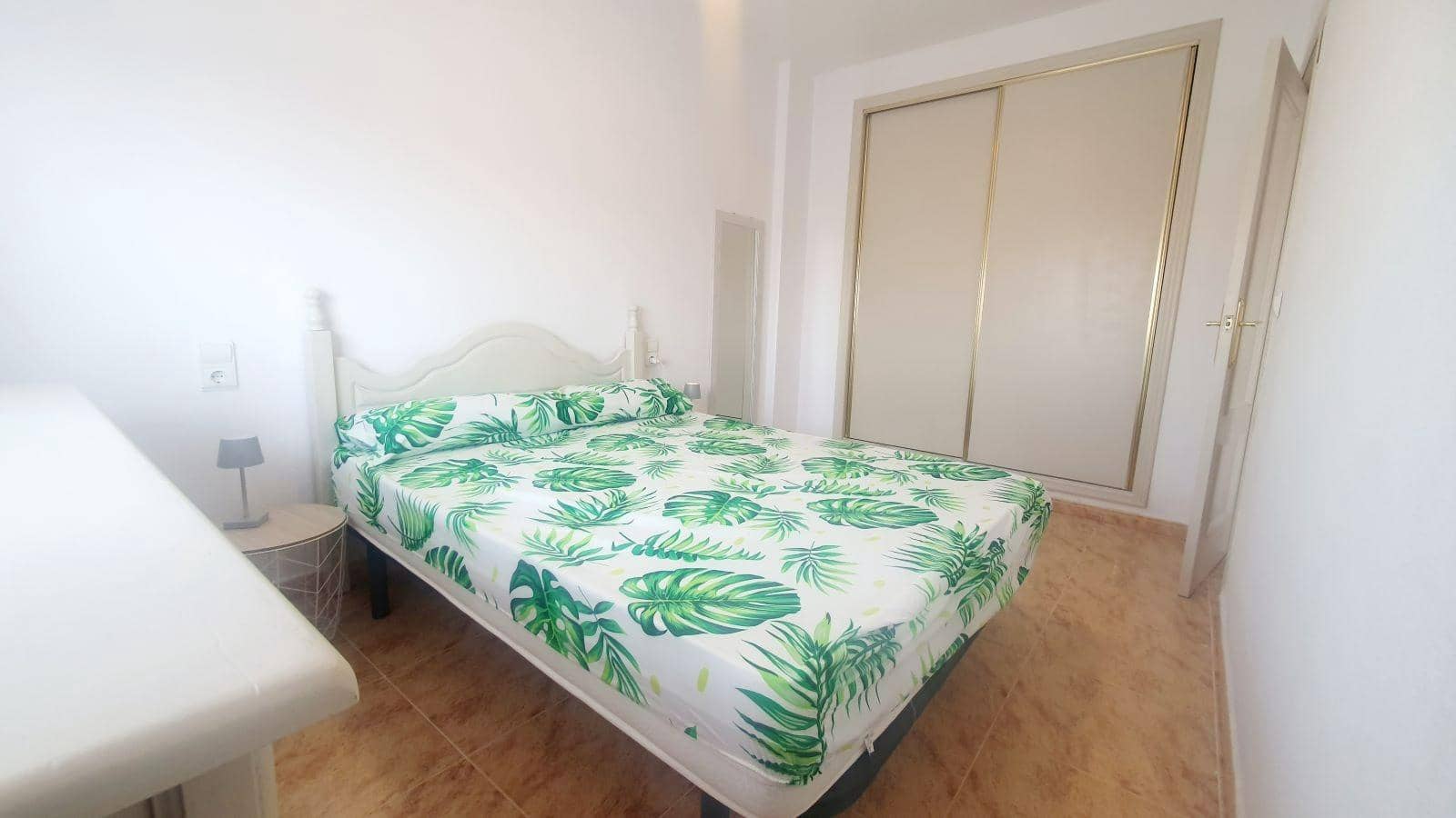 1 slaapkamer Penthouse te koop in Torrevieja met zwembad - € 169.000 (Ref: 10017587)