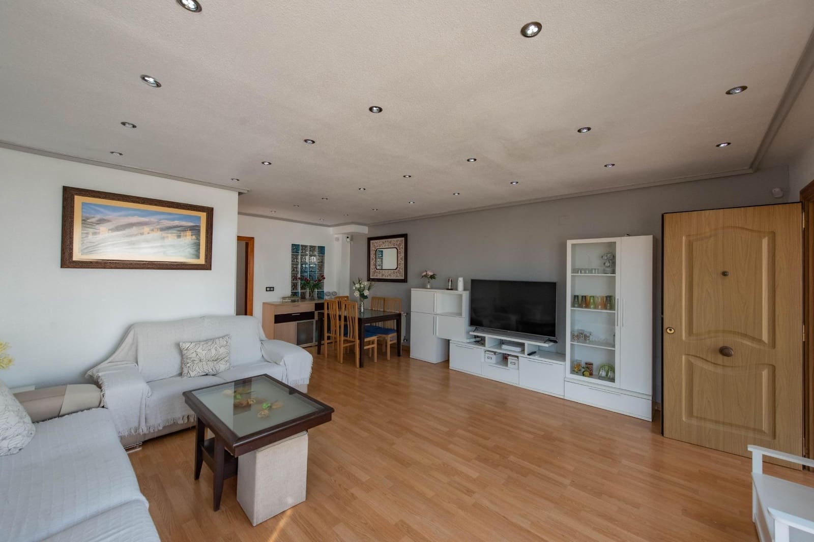 6 soveværelse Rækkehus til salg i Torrevieja med garage - € 299.900 (Ref: 10024234)