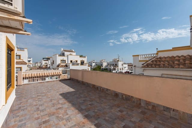 6 soveværelse Rækkehus til salg i Los Balcones - Los Altos, Torrevieja med garage - € 299.900 (Ref: 10024234)