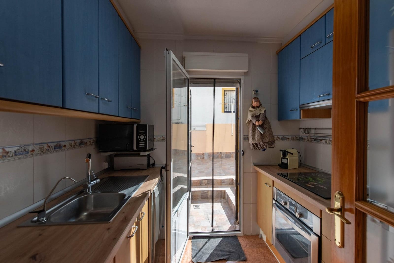 6 soveværelse Rækkehus til salg i Torrevieja med garage - € 299.900 (Ref: 10024234)