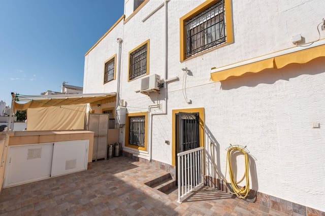 6 soveværelse Rækkehus til salg i Los Balcones - Los Altos, Torrevieja med garage - € 299.900 (Ref: 10024234)