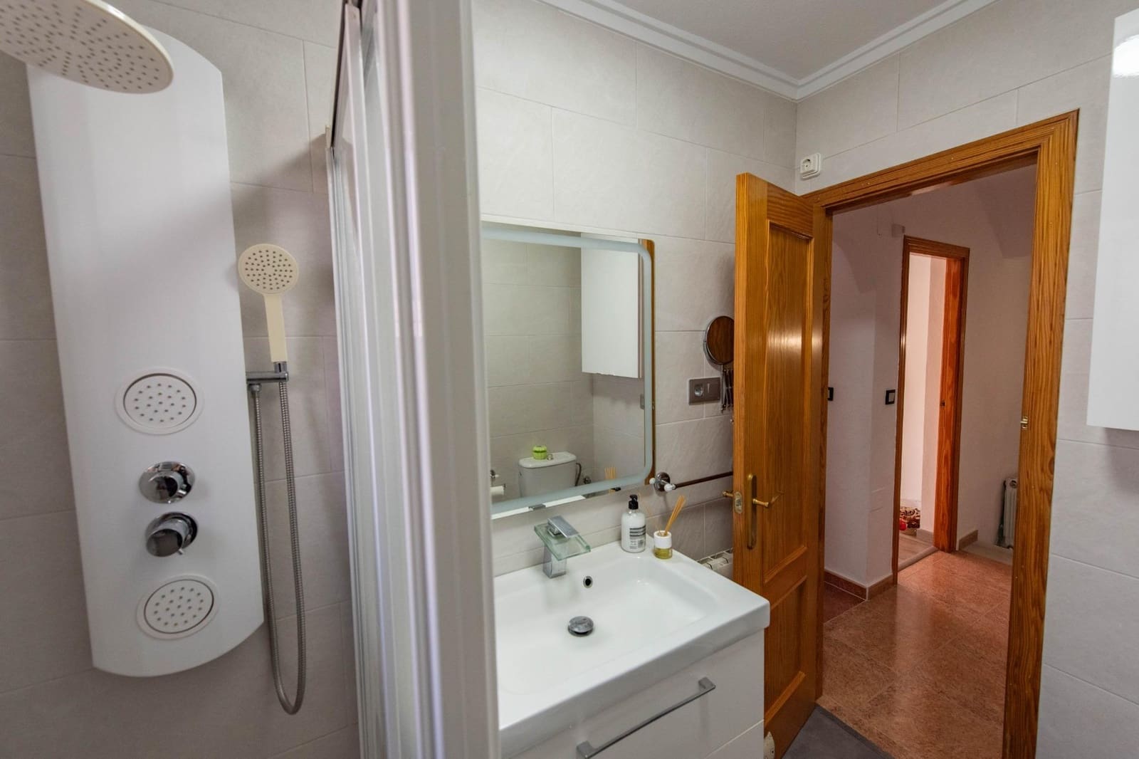 6 soveværelse Rækkehus til salg i Torrevieja med garage - € 299.900 (Ref: 10024234)