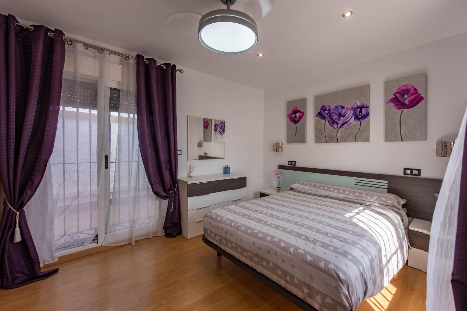 6 soveværelse Rækkehus til salg i Torrevieja med garage - € 299.900 (Ref: 10024234)