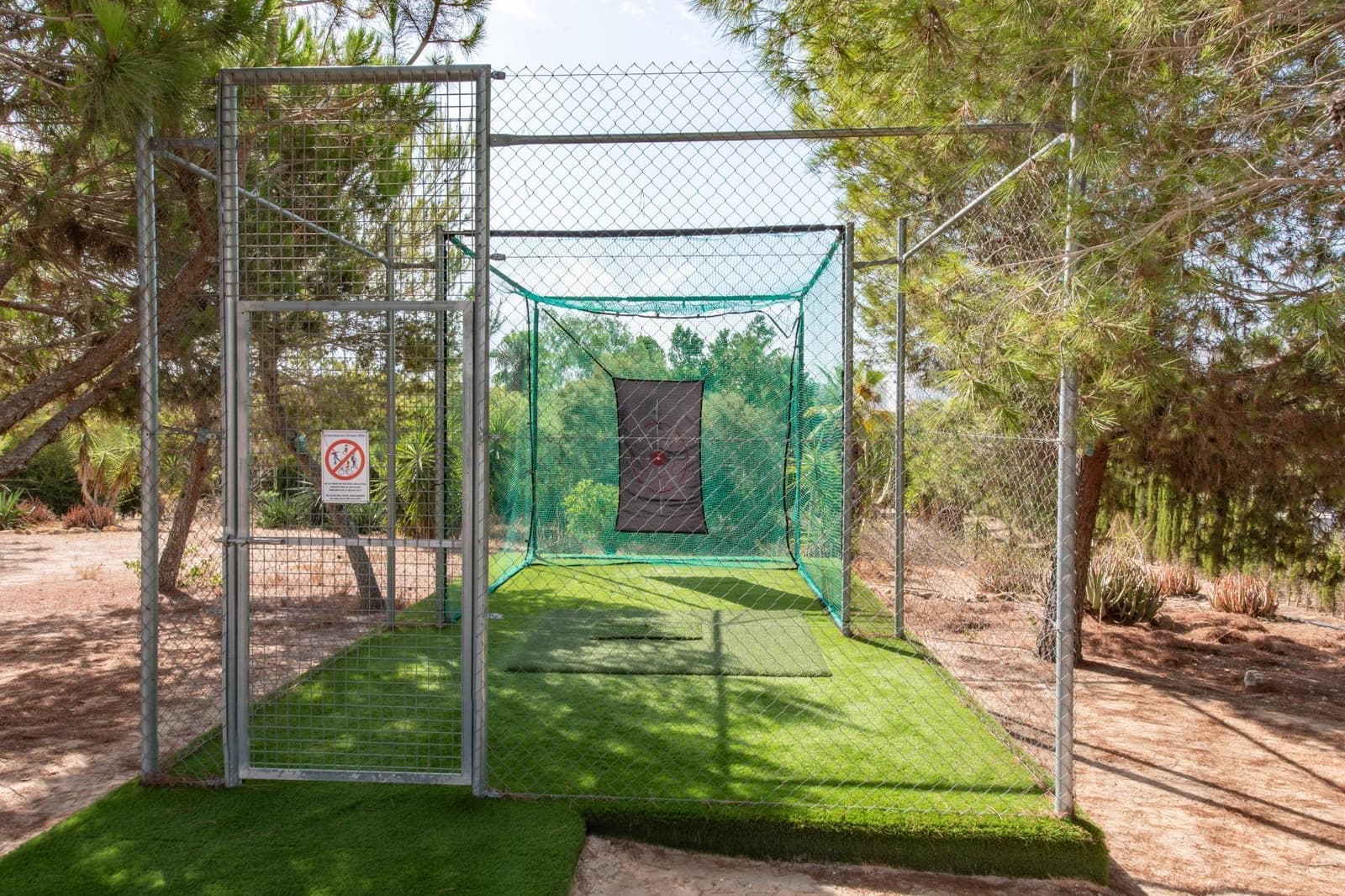 6 soveværelse Rækkehus til salg i Torrevieja med garage - € 299.900 (Ref: 10024234)